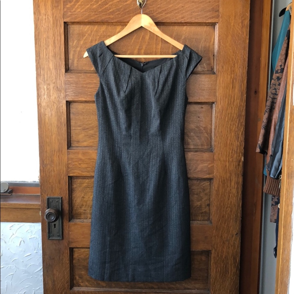Fitted gray tweed dress with slight v neckline